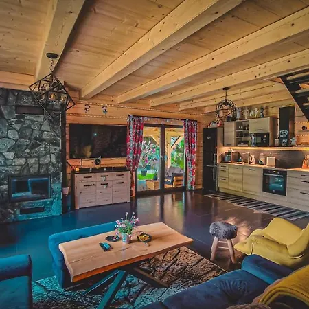 Na Skarpie - I Widok Na Skrzyczne Holiday home *
